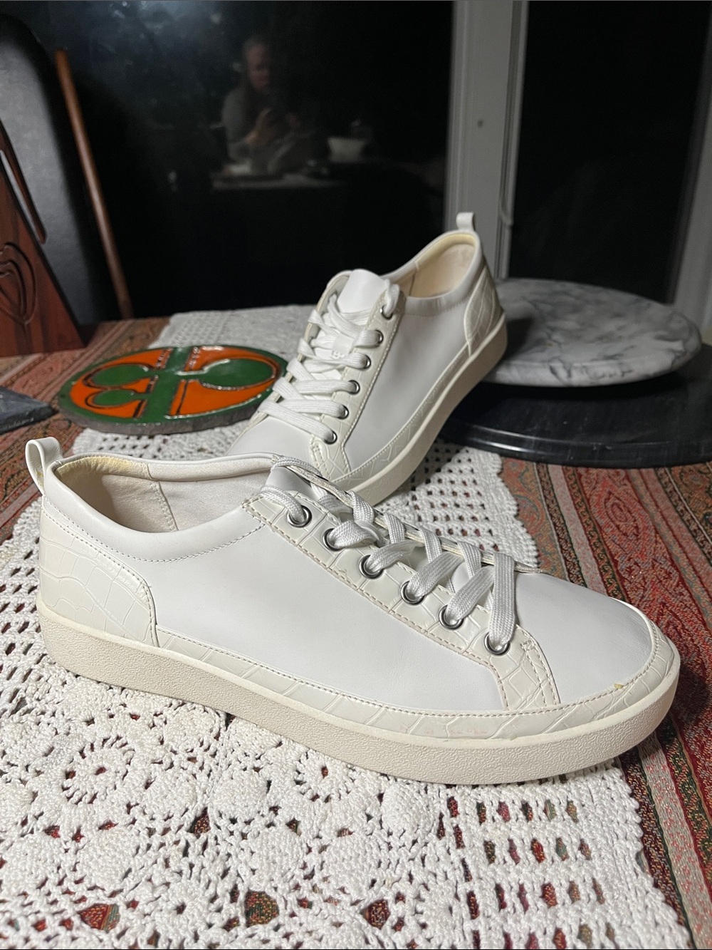 Vionic Winny white  Low-Top leather Sneakers Womens 10